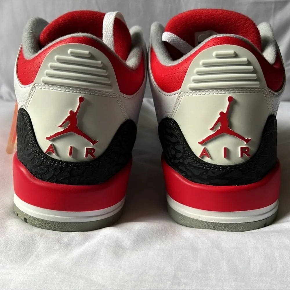 Air Jordan 3 Retro